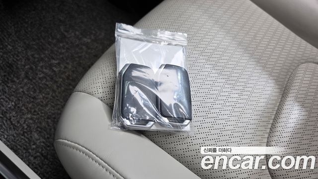 Kia Canival 2021 — photo 22