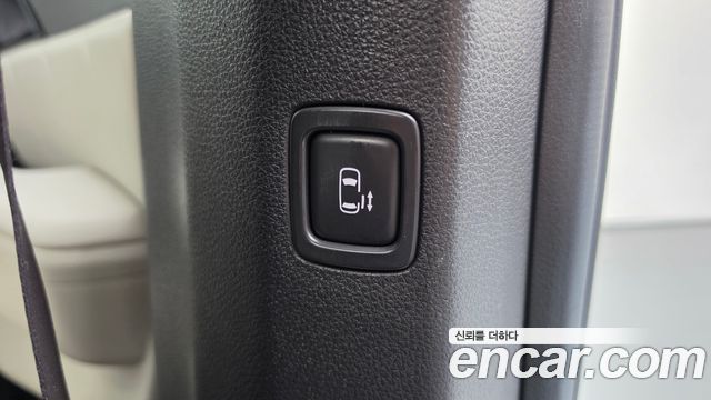 Kia Canival 2021 — photo 26