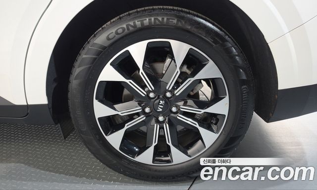 Kia Canival 2021 — photo 7