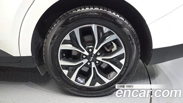 Kia Canival 2023 — photo 5