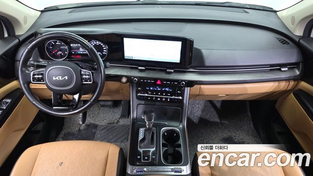 Kia Canival 2023 — photo 7