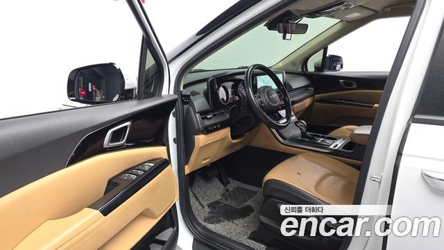 Kia Canival 2023 — photo 10