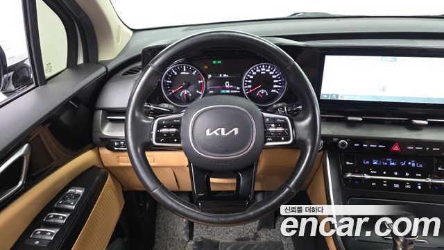 Kia Canival 2023 — photo 13