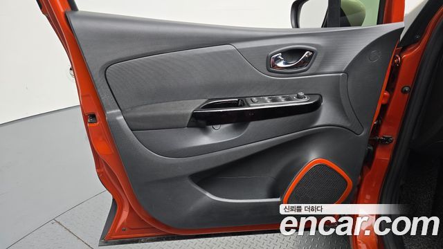 Renault Korea QM3 2014 — photo 14