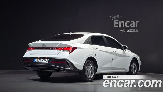 Hyundai AVANTE 2026 — photo 2