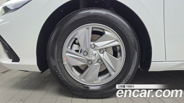 Hyundai AVANTE 2026 — photo 5