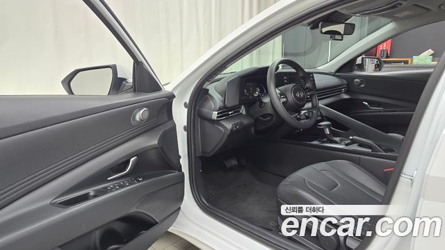 Hyundai AVANTE 2026 — photo 13
