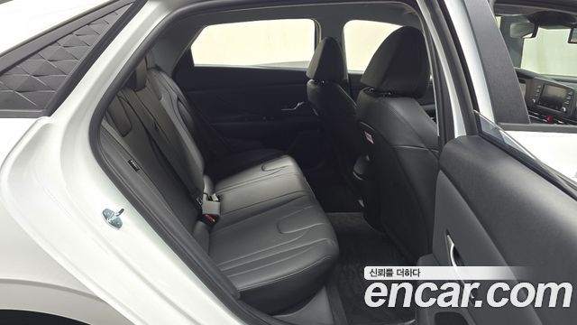 Hyundai AVANTE 2026 — photo 17
