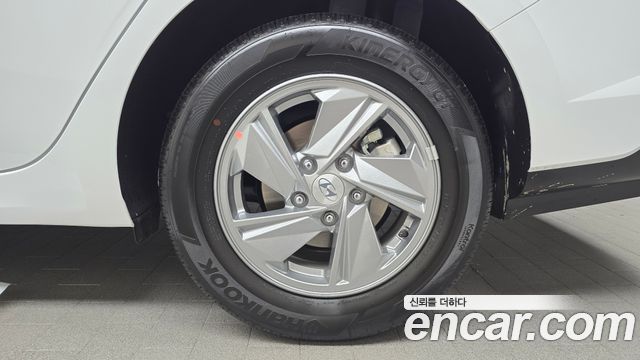 Hyundai AVANTE 2026 — photo 7