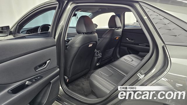 Hyundai AVANTE 2024 — photo 18