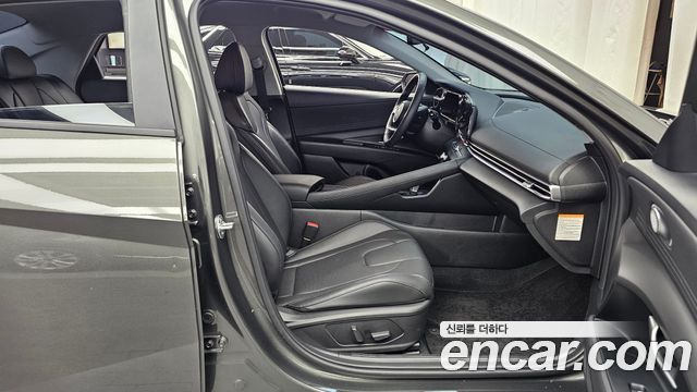 Hyundai AVANTE 2024 — photo 16