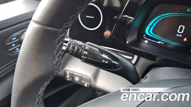 Hyundai AVANTE 2024 — photo 33