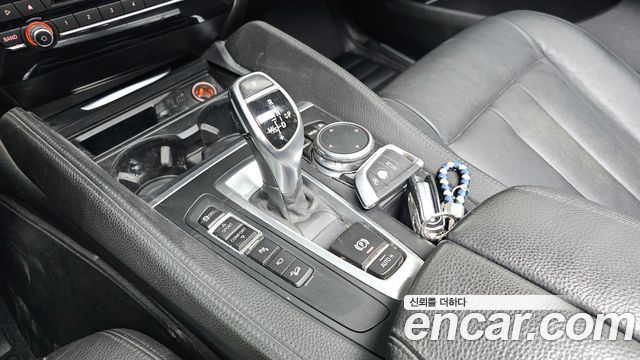 BMW X6 2016 — photo 9