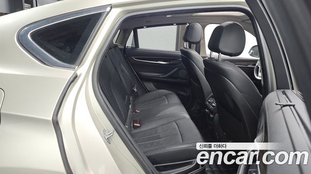 BMW X6 2016 — photo 11