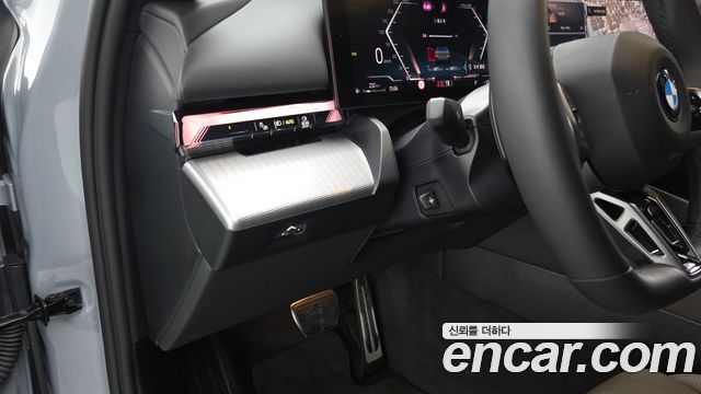 BMW 5-Series 2025 — photo 19