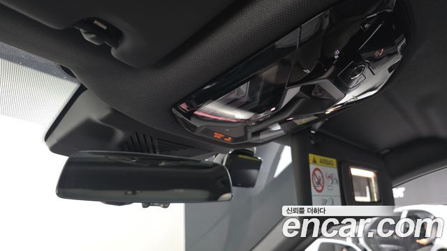 BMW 5-Series 2025 — photo 24