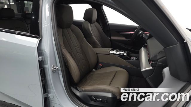 BMW 5-Series 2025 — photo 16