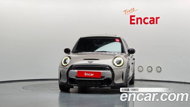 Mini Cooper 2022 — photo 3