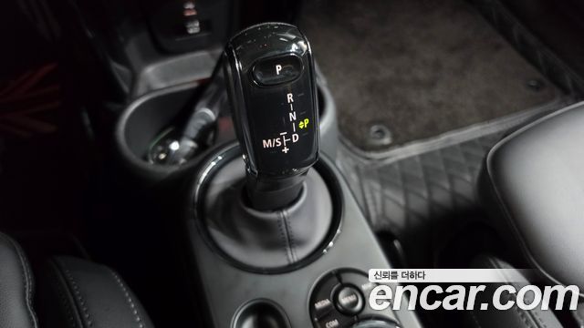Mini Cooper 2022 — photo 12