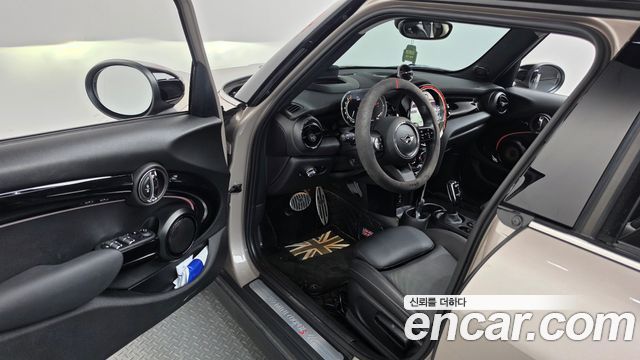 Mini Cooper 2022 — photo 13