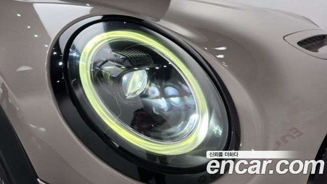 Mini Cooper 2022 — photo 8