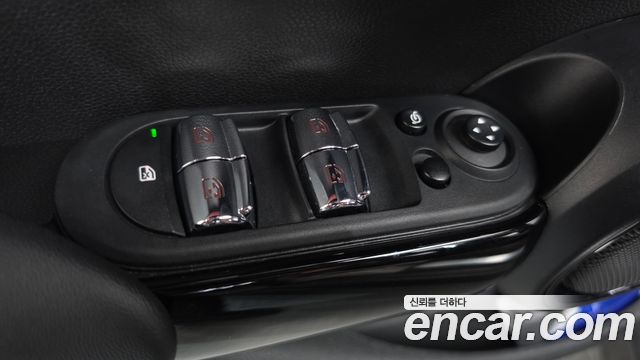 Mini Cooper 2022 — photo 34