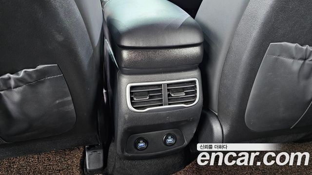 Hyundai Santafe 2021 — photo 30