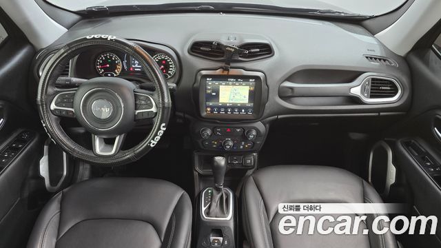 Jeep Renegade 2018 — photo 10