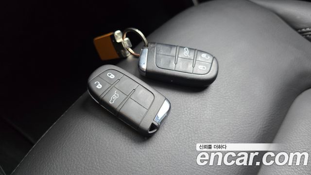 Jeep Renegade 2018 — photo 29