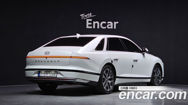 Hyundai Grandeur 2023 — photo 2