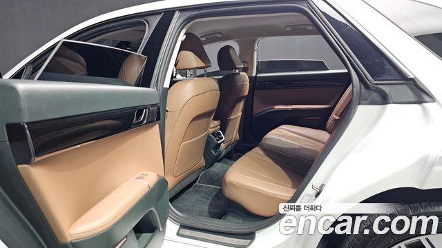 Hyundai Grandeur 2023 — photo 17