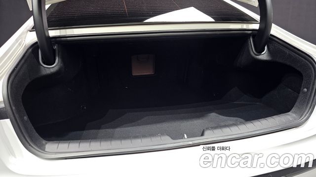 Hyundai Grandeur 2023 — photo 36