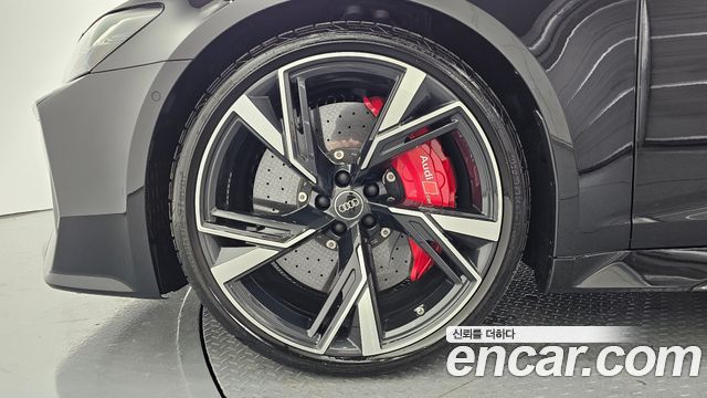 Audi RS6 2022 — photo 5