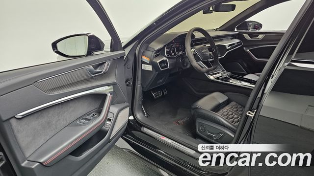 Audi RS6 2022 — photo 10