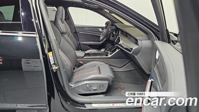 Audi RS6 2022 — photo 11