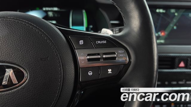 Kia K7 2020 — photo 22