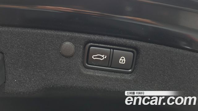 Kia K7 2020 — photo 23