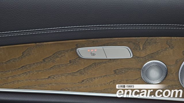 Mercedes-Benz E-Class 2019 — photo 19