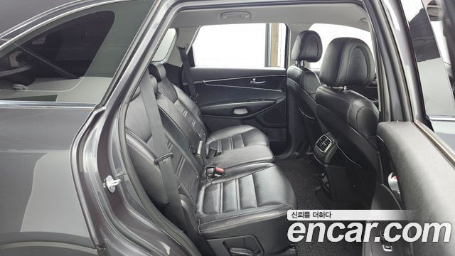 Kia Sorento 2016 — photo 11