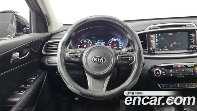 Kia Sorento 2016 — photo 13