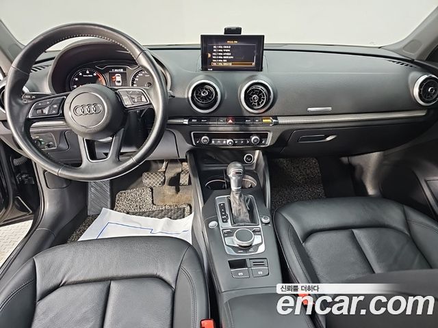 Audi A3 2018 — photo 5
