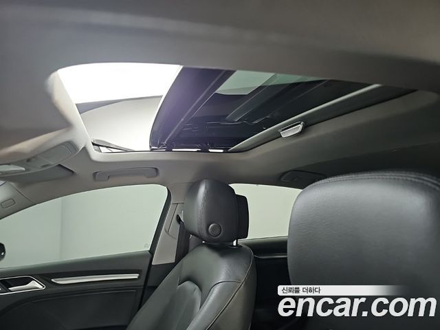 Audi A3 2018 — photo 13