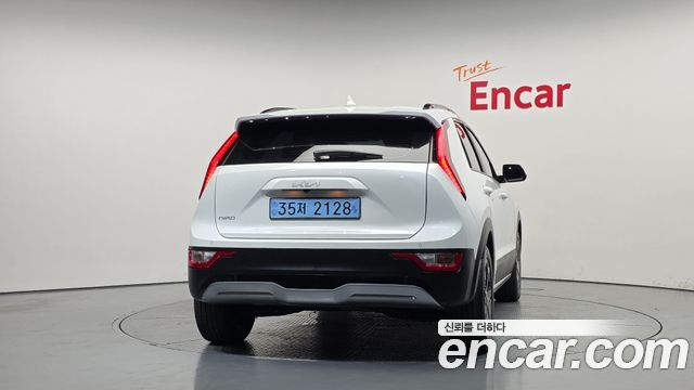 Kia Niro 2023 — photo 4