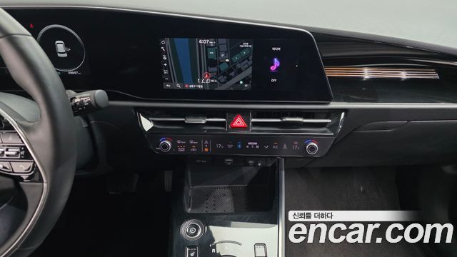 Kia Niro 2023 — photo 15