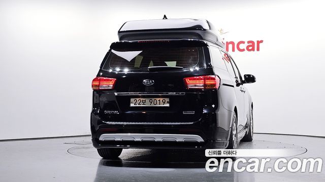 Kia Canival 2018 — photo 4