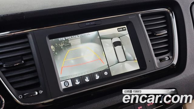 Kia Canival 2018 — photo 15