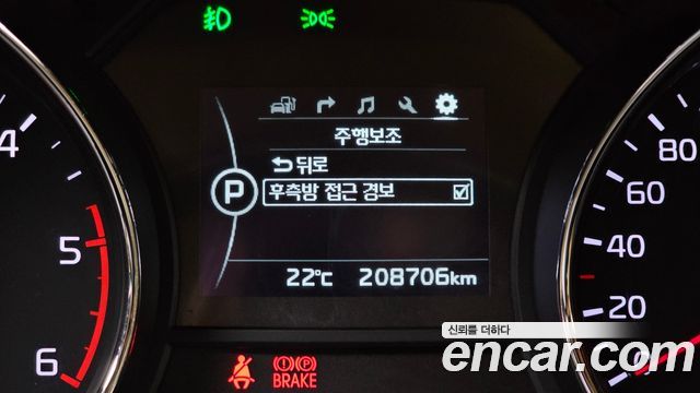 Kia Canival 2018 — photo 17