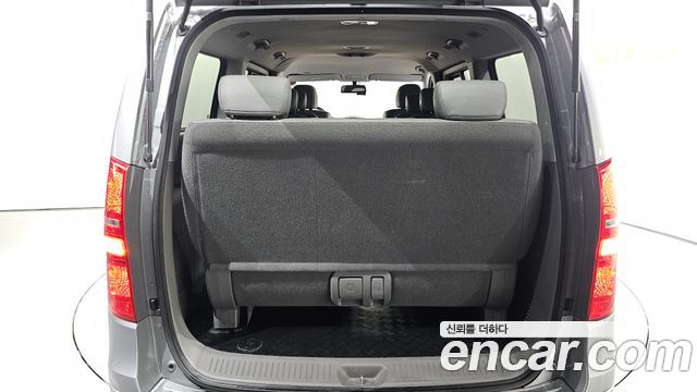 Hyundai Starex 2017 — photo 23