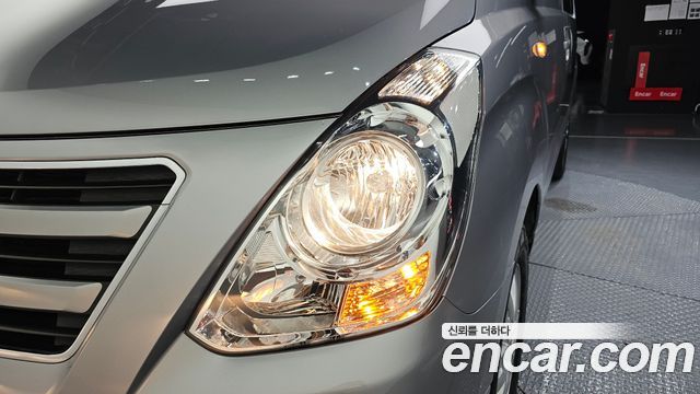 Hyundai Starex 2017 — photo 8