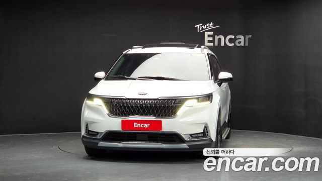 Kia Canival 2021 — photo 3